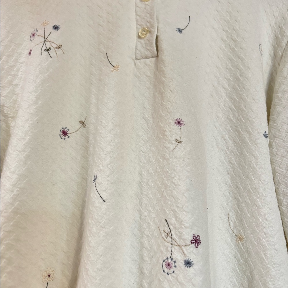 Cream Floral Patterned Sweater - Picture 7 of 9